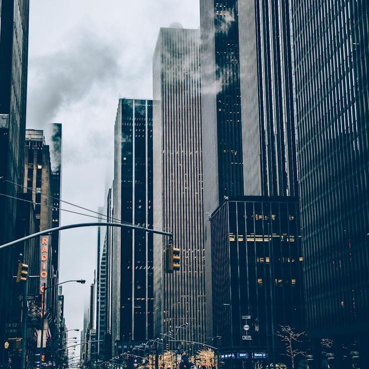 Parents evaluating schools in United Kingdom